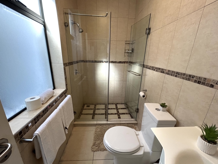To Let 2 Bedroom Property for Rent in Big Bay Western Cape